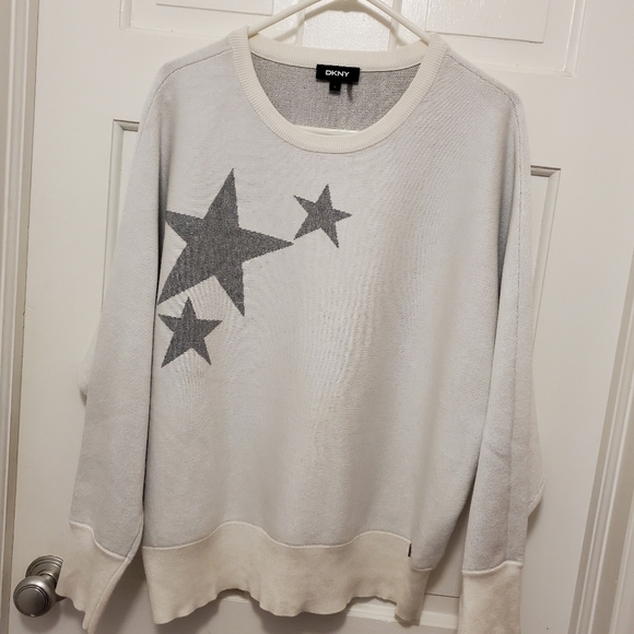 DKNY White with Silver Stars Heavy Knit Sweater Size Large - Picture 9 of 11